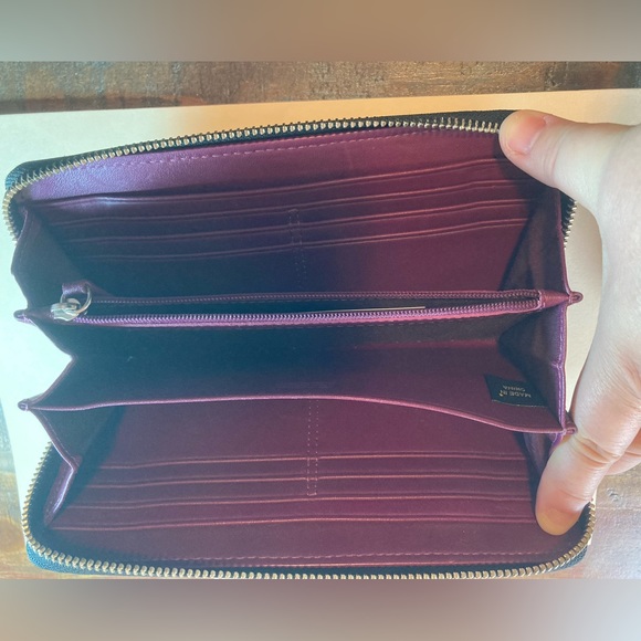 Coach Soho Buckle Accordion Zip Around Long Wallet in Black - Picture 4 of 5